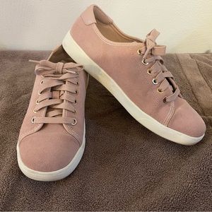 Vionic blush suede tennis shoes
